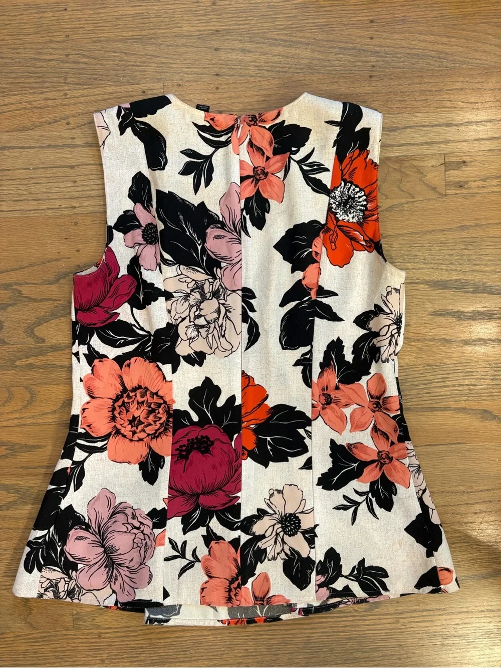 Ann Taylor Sleeveless Floral Blouse - Coral, Pink & Black on Cream